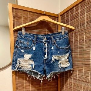 Levis 501 distressed shorts